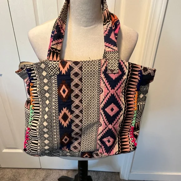 Street Level Multicolor Patterned Tote Bag - Picture 3 of 12